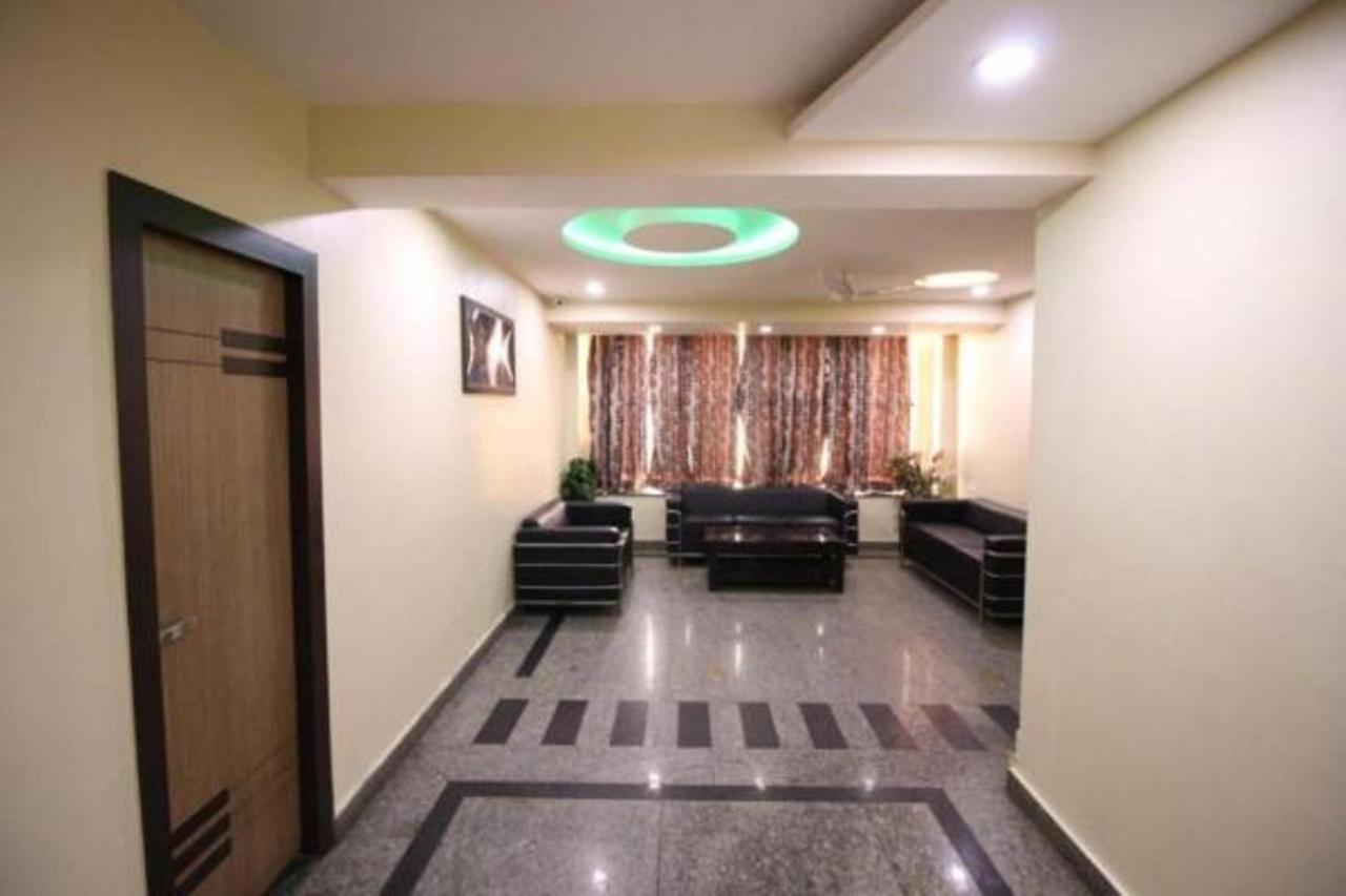 Hotel Radiance 瓜廖尔 外观 照片